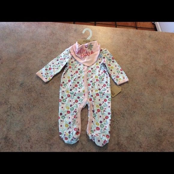 baby girl sleeper & bandana bib set - Picture 2 of 7